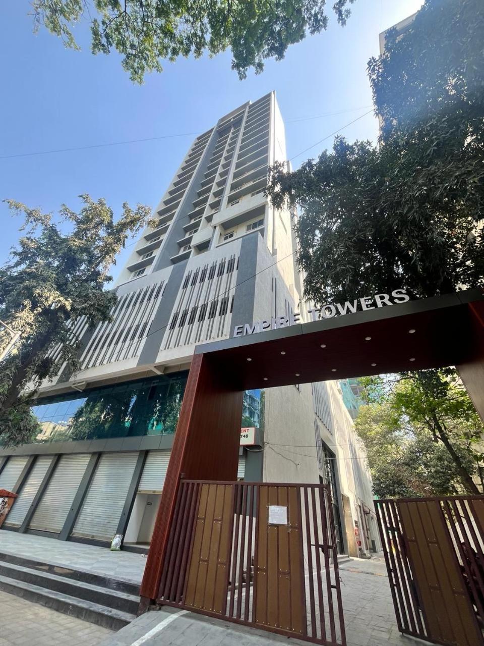 Hsquare Luxury Apartments Goregaon ムンバイ エクステリア 写真