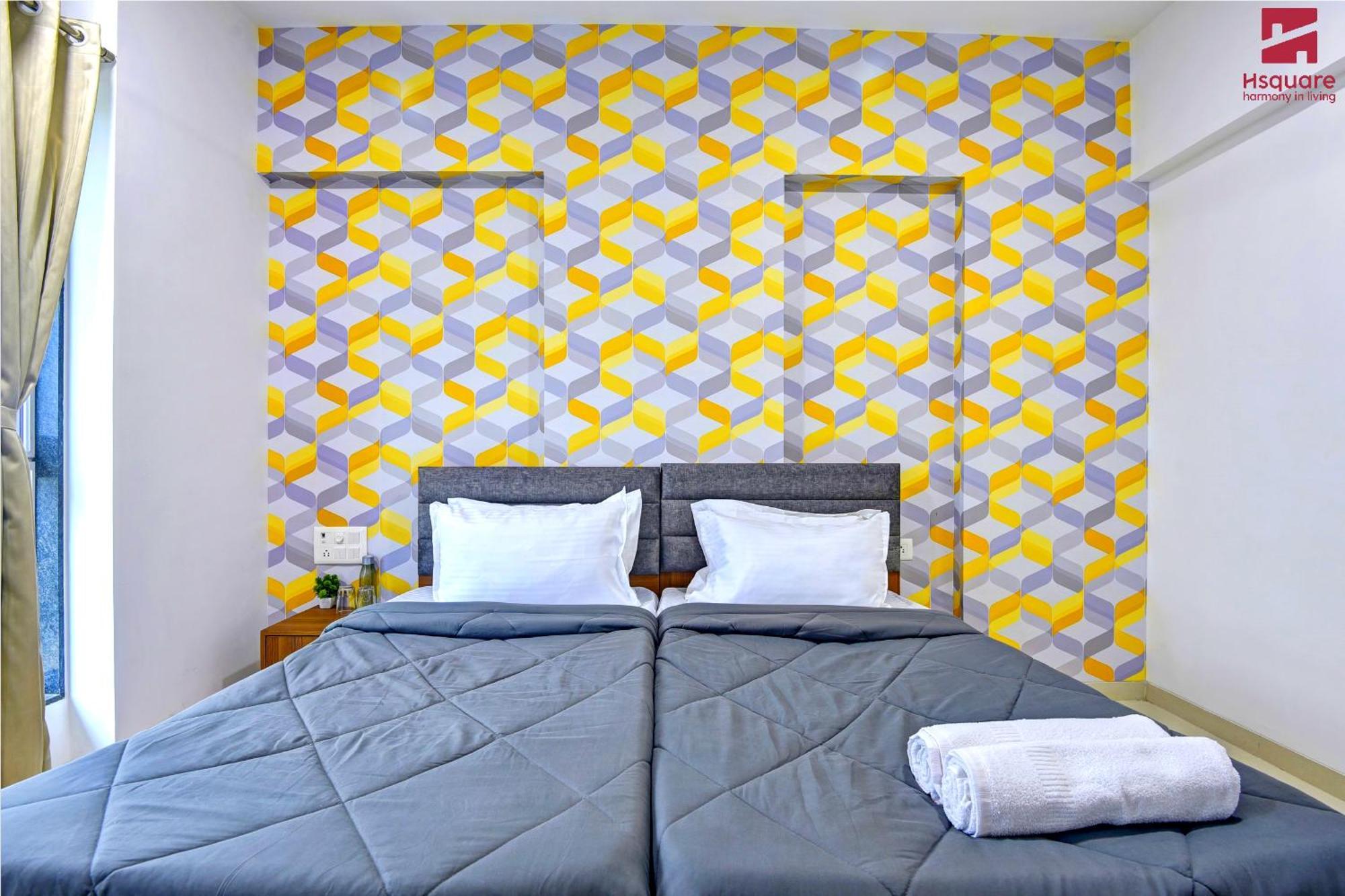Hsquare Luxury Apartments Goregaon ムンバイ エクステリア 写真