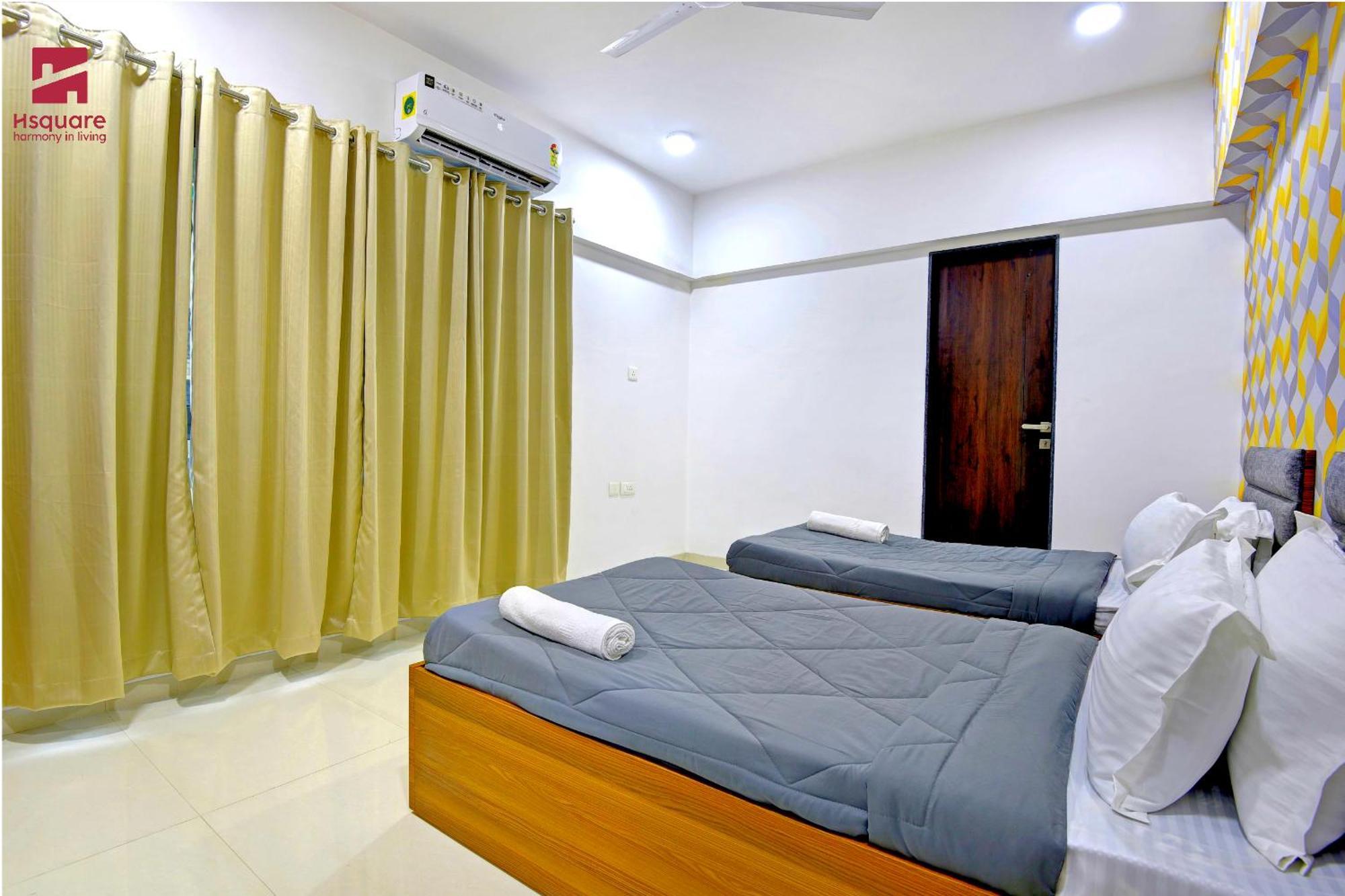 Hsquare Luxury Apartments Goregaon ムンバイ エクステリア 写真