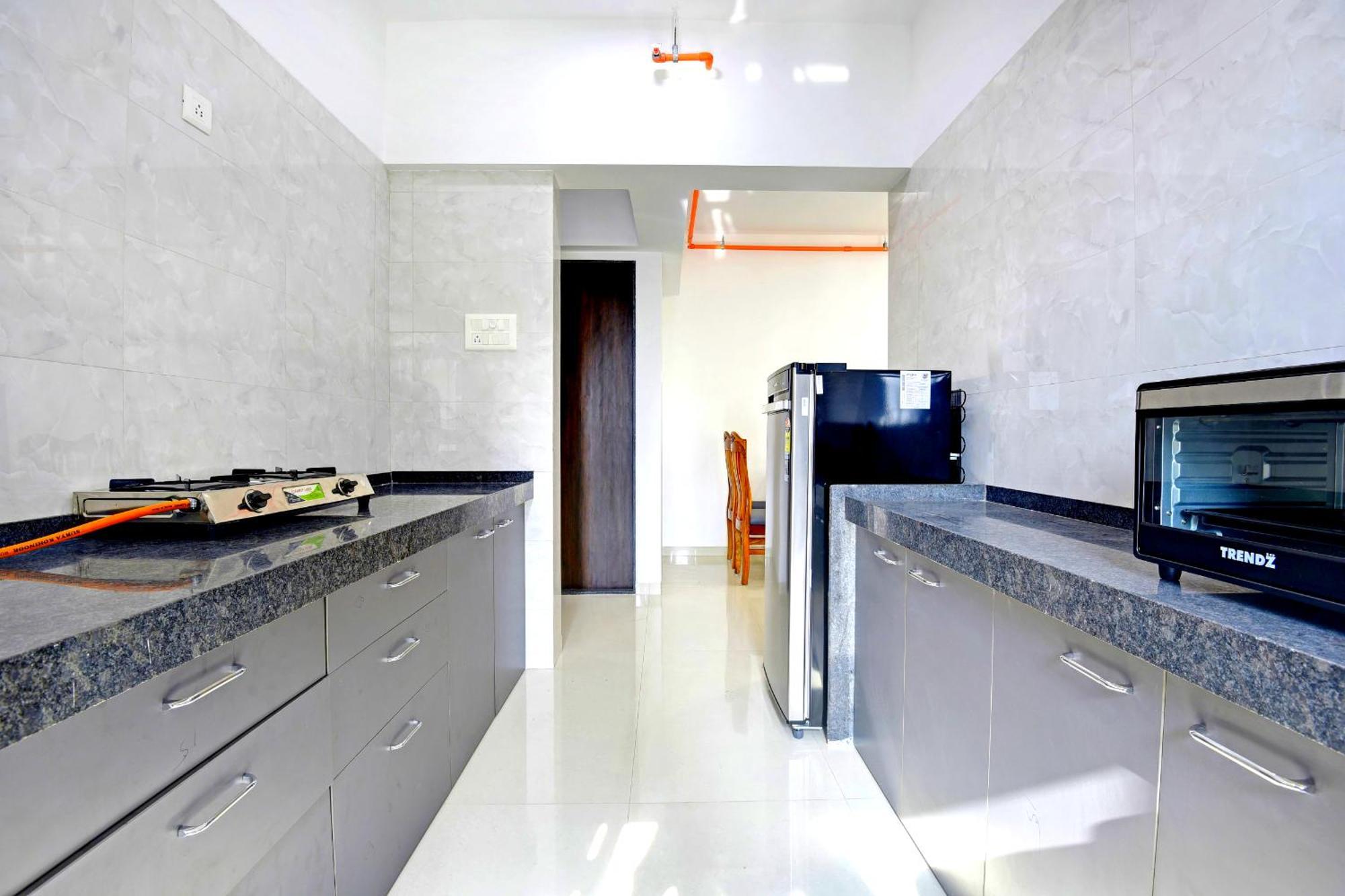 Hsquare Luxury Apartments Goregaon ムンバイ エクステリア 写真